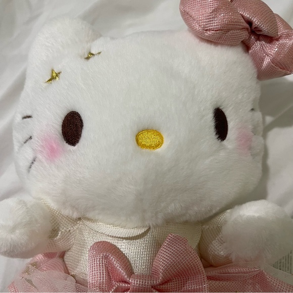 Hello Kitty Cute White and Pink Plush Toy - Picture 3 of 7